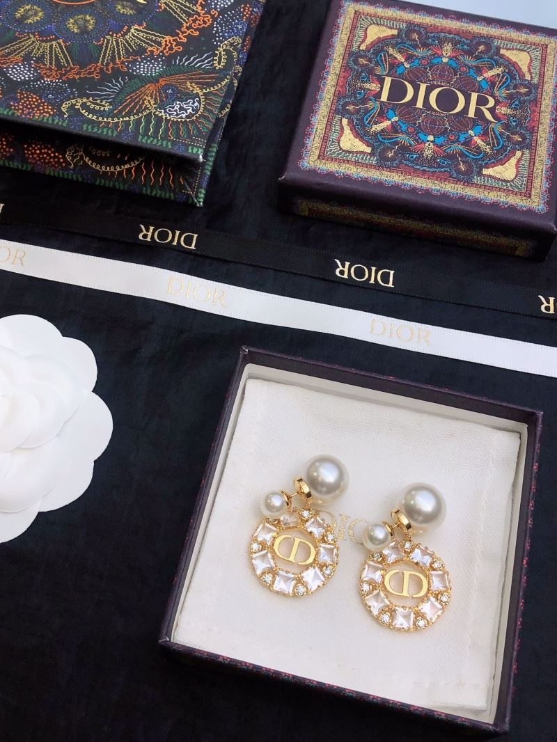 chr1st1an D10r earrings